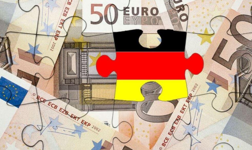 EURUSD declines about 0.50 yesterday after the German ZEW economic sentiment printer lower numbers EURUSD declines about 0.50 yesterday after the German ZEW economic sentiment printer lower numbers