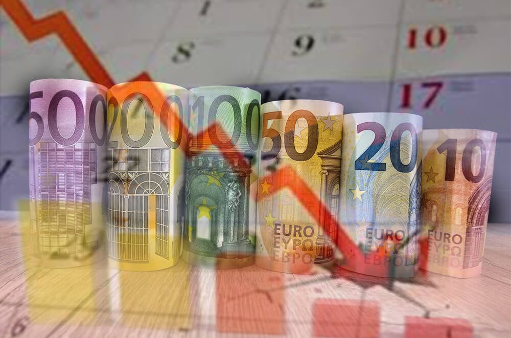 Euro currency further weakness is seen in the market and third wave of Lockdown in many parts of the Eurozone. Euro currency further weakness is seen in the market and third wave of Lockdown in many parts of the Eurozone.