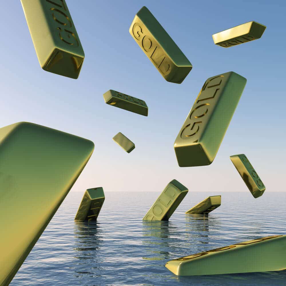Gold price falls into the water Gold price falls into the water