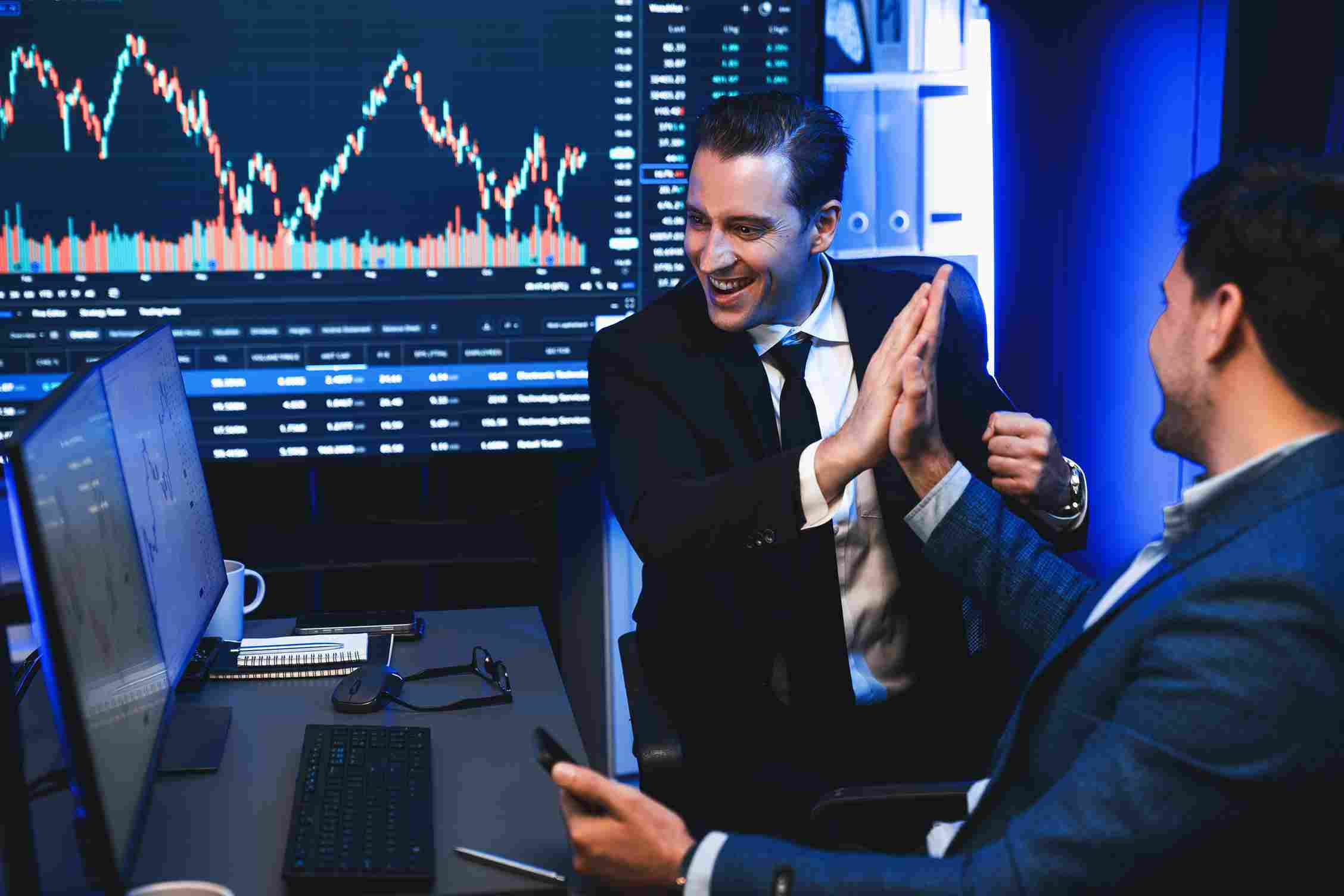 Mastering Volatility in GBPUSD Tips for Managing Big Swings Mastering Volatility in GBPUSD Tips for Managing Big Swings